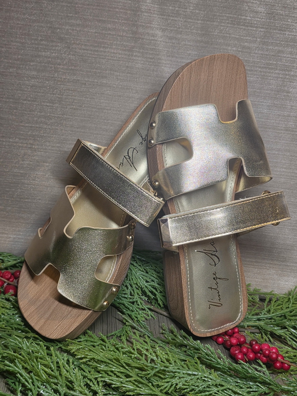 Vintage Havana Women's Jasmine Sandals in Gold